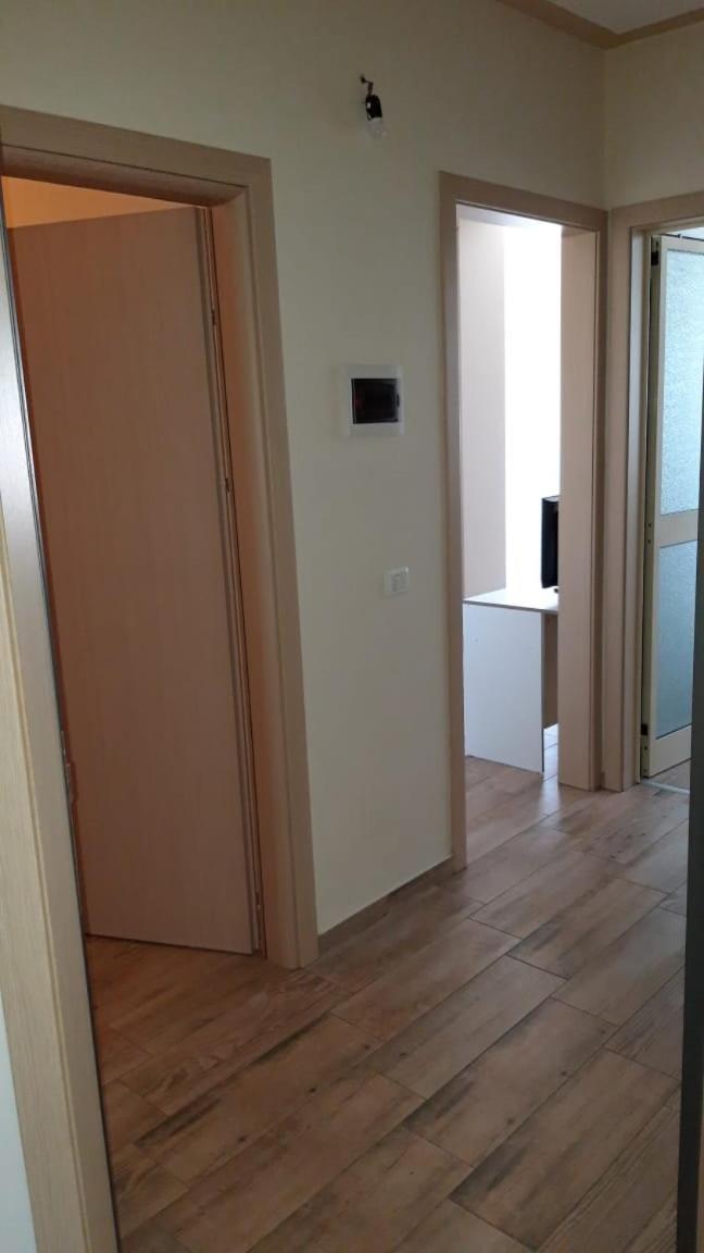 Disy Apartments Vlorë Δωμάτιο φωτογραφία