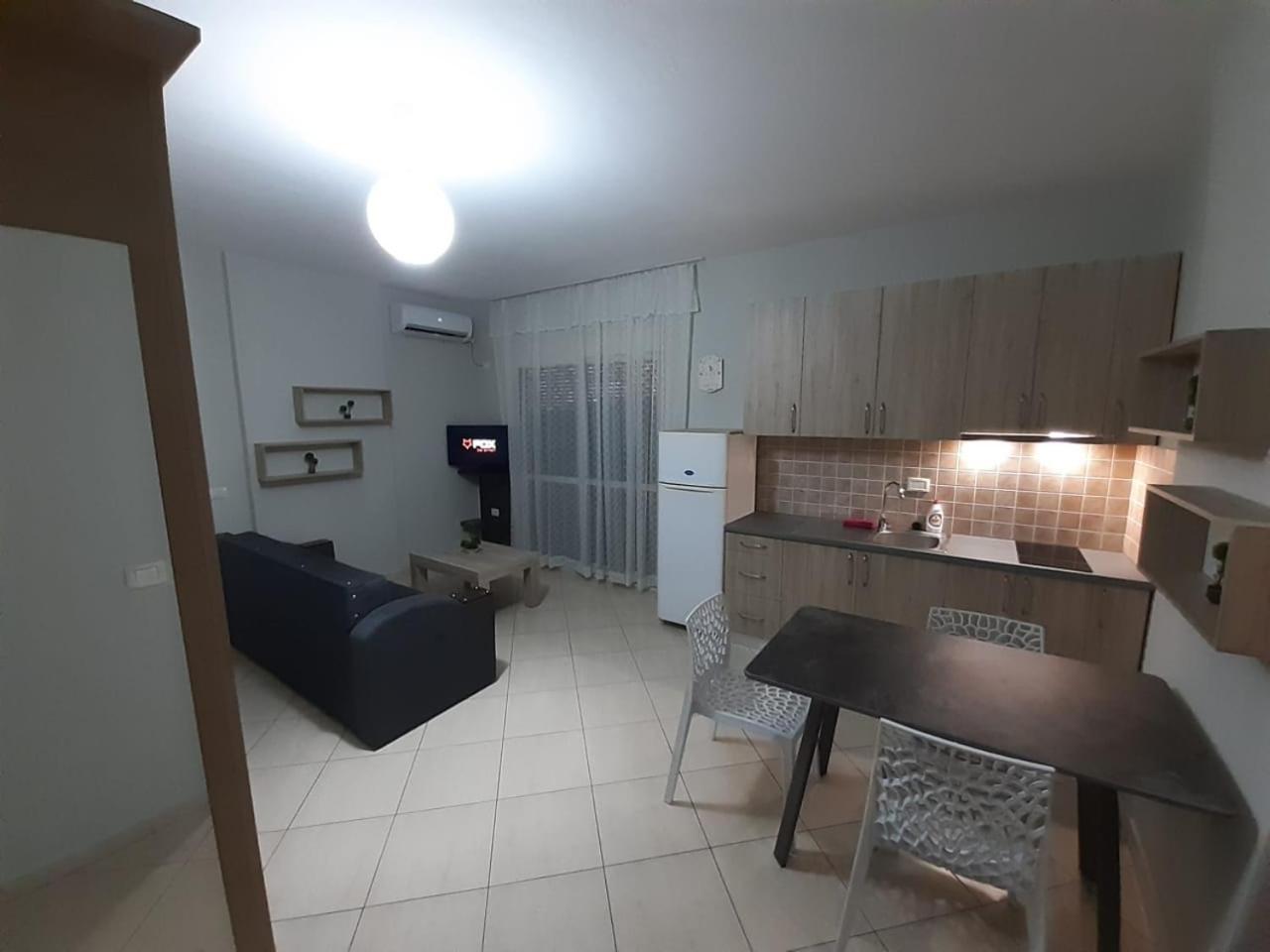 Disy Apartments Vlorë Δωμάτιο φωτογραφία