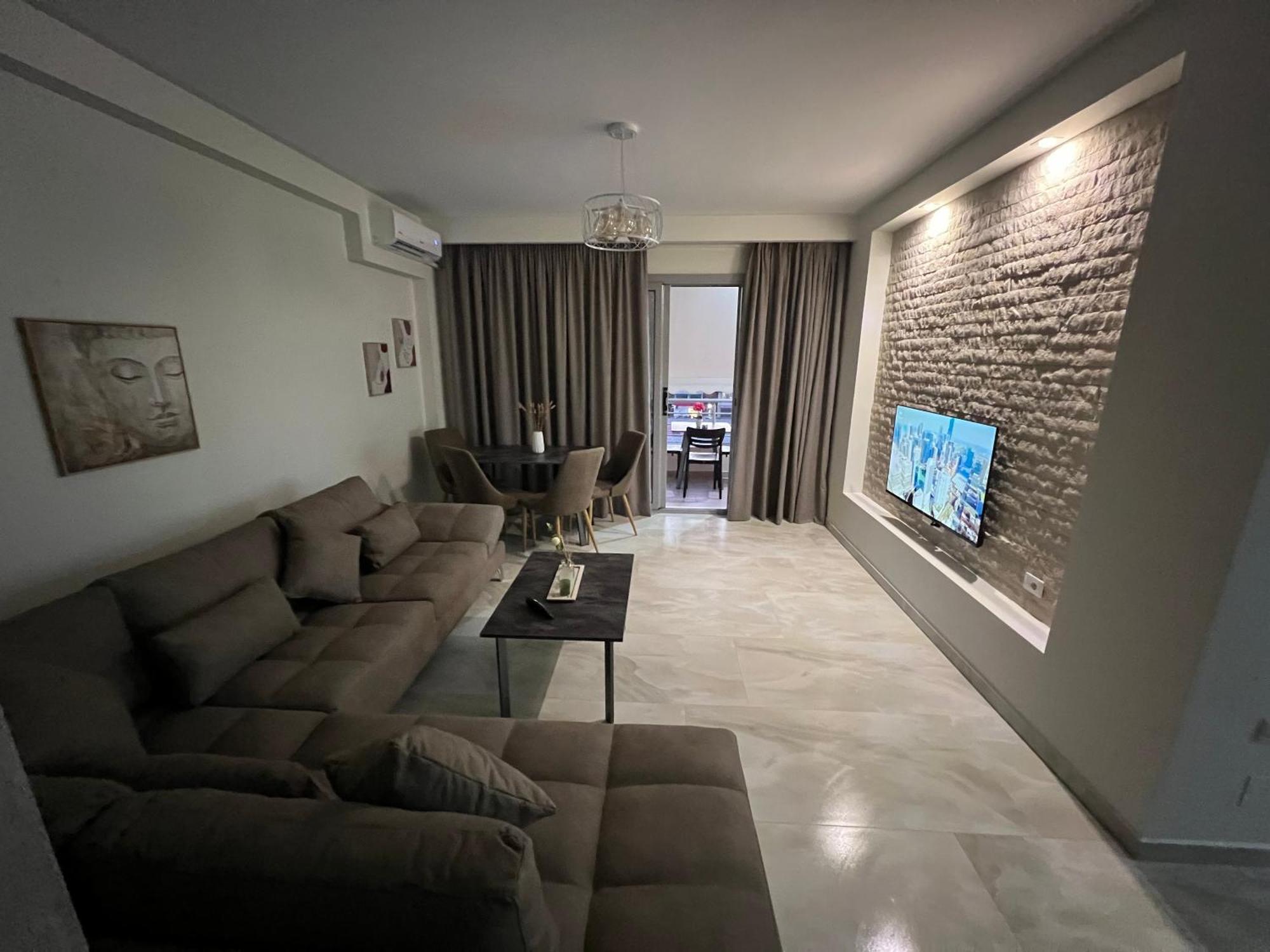 Disy Apartments Vlorë Εξωτερικό φωτογραφία
